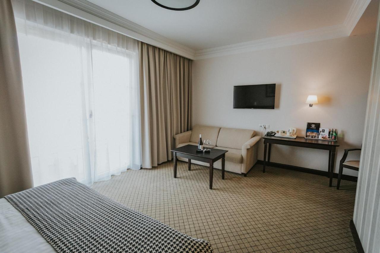 Hotel Toscania Włoszakowice Esterno foto