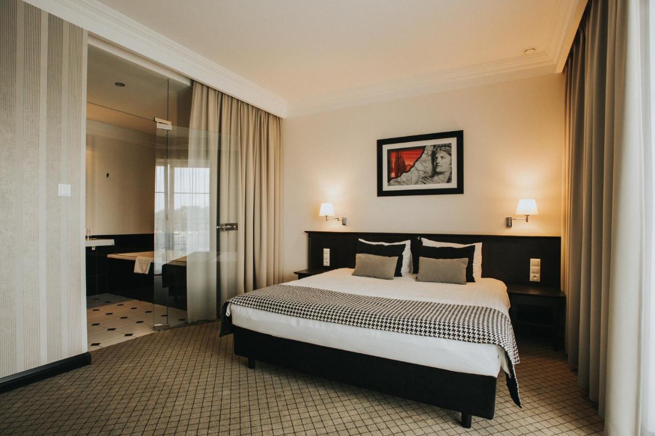 Hotel Toscania Włoszakowice Esterno foto