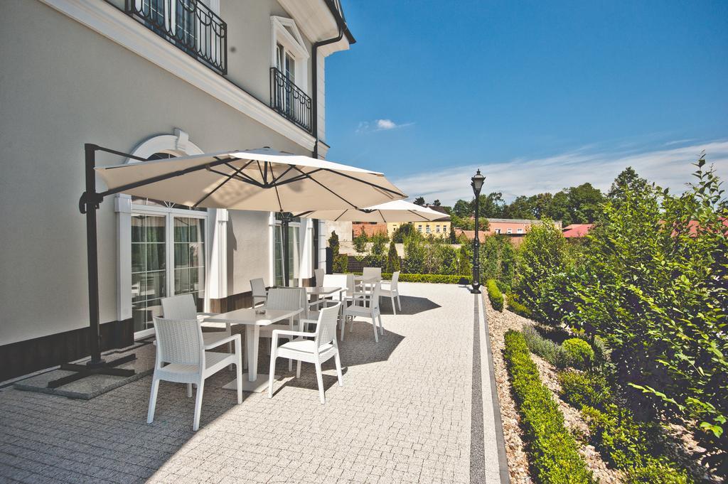 Hotel Toscania Włoszakowice Esterno foto