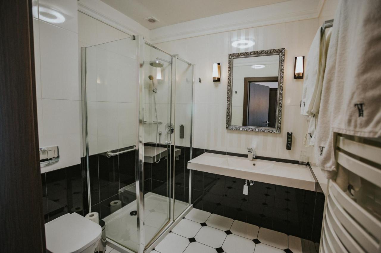 Hotel Toscania Włoszakowice Esterno foto
