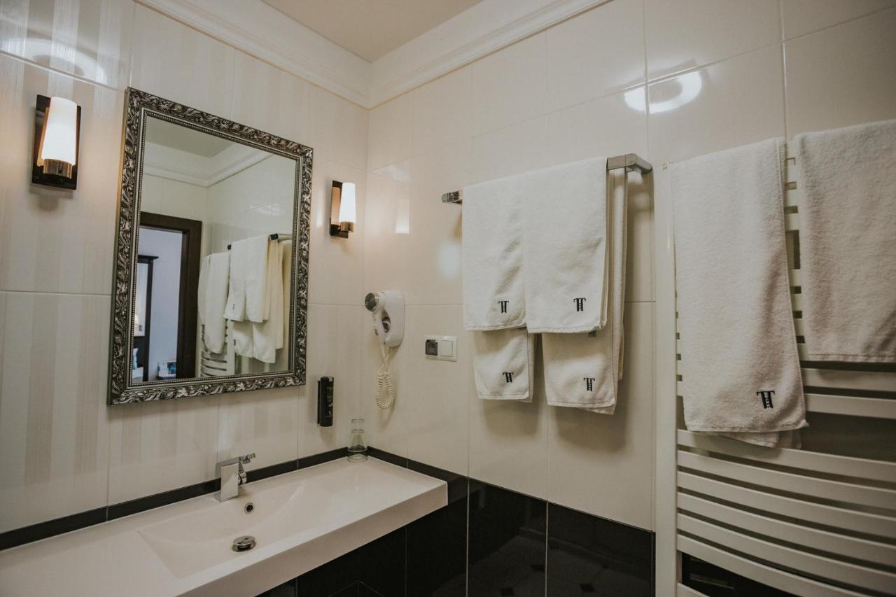 Hotel Toscania Włoszakowice Esterno foto